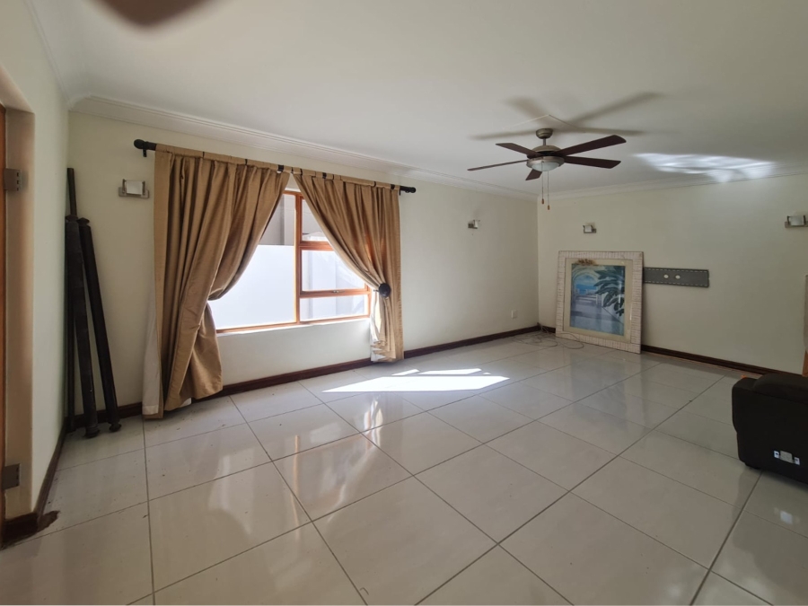 To Let 5 Bedroom Property for Rent in Eagles Landing North West
